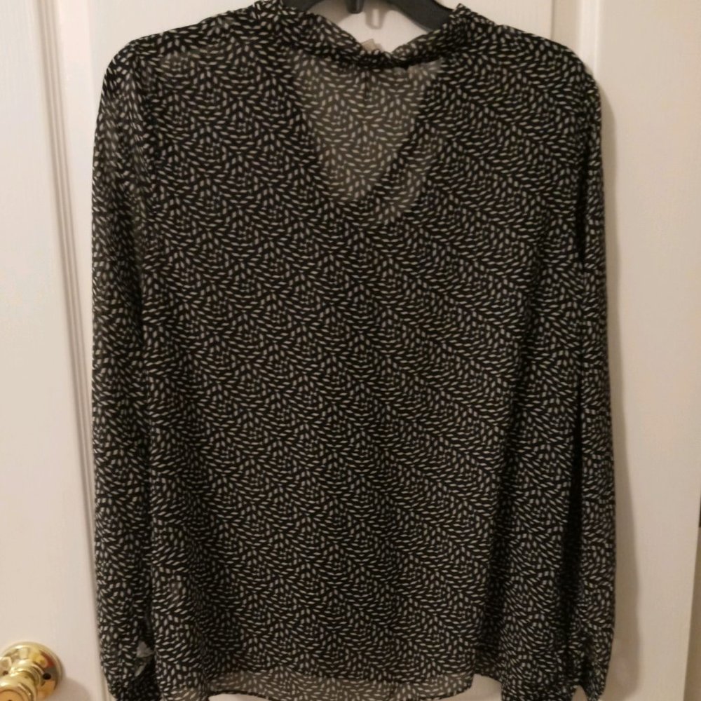 Forever 21 size M blouse - Picture 5 of 6
